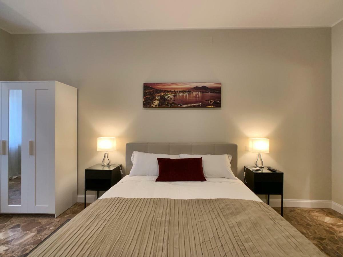 Silia House Napoli Centro Hotel Bagian luar foto